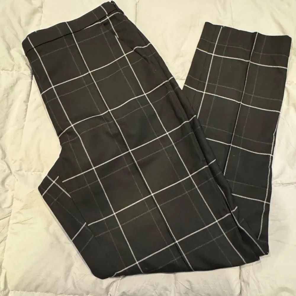 Elie Taharie tailored Black and White Plaid Pants in US size 12 - Picture 3 of 11